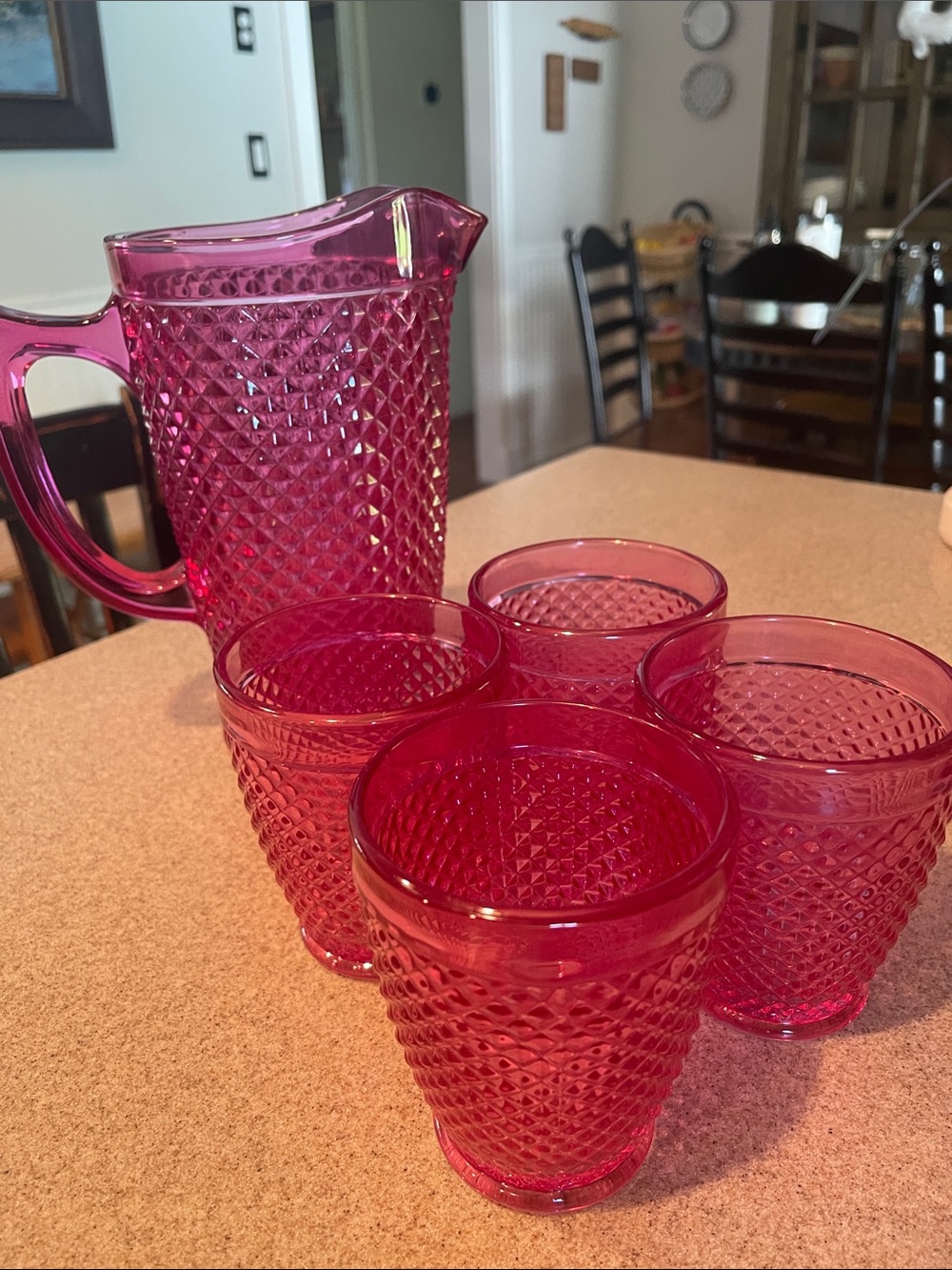 Michaels Hot Pink Diamond-Pattern Glass Pitcher with 4 Matching Tumblers